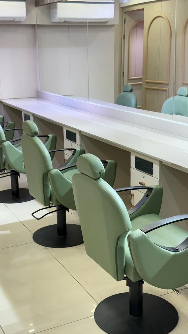 gloria acadmy gloria acadmy